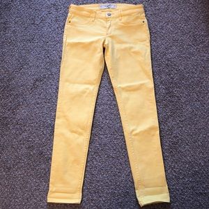 NWT Abercrombie & Fitch Yellow Jeans